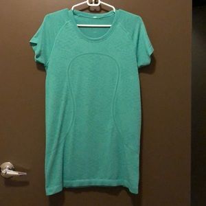 Lululemon swiftly tech short sleeve shirt
